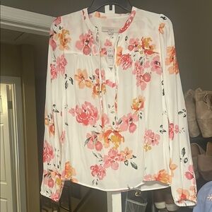 LOFT White and Cream Buttoned Blouse with Mandarin Collar